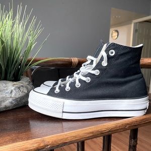 Converse Chuck Taylor Lift Hi Top Platform